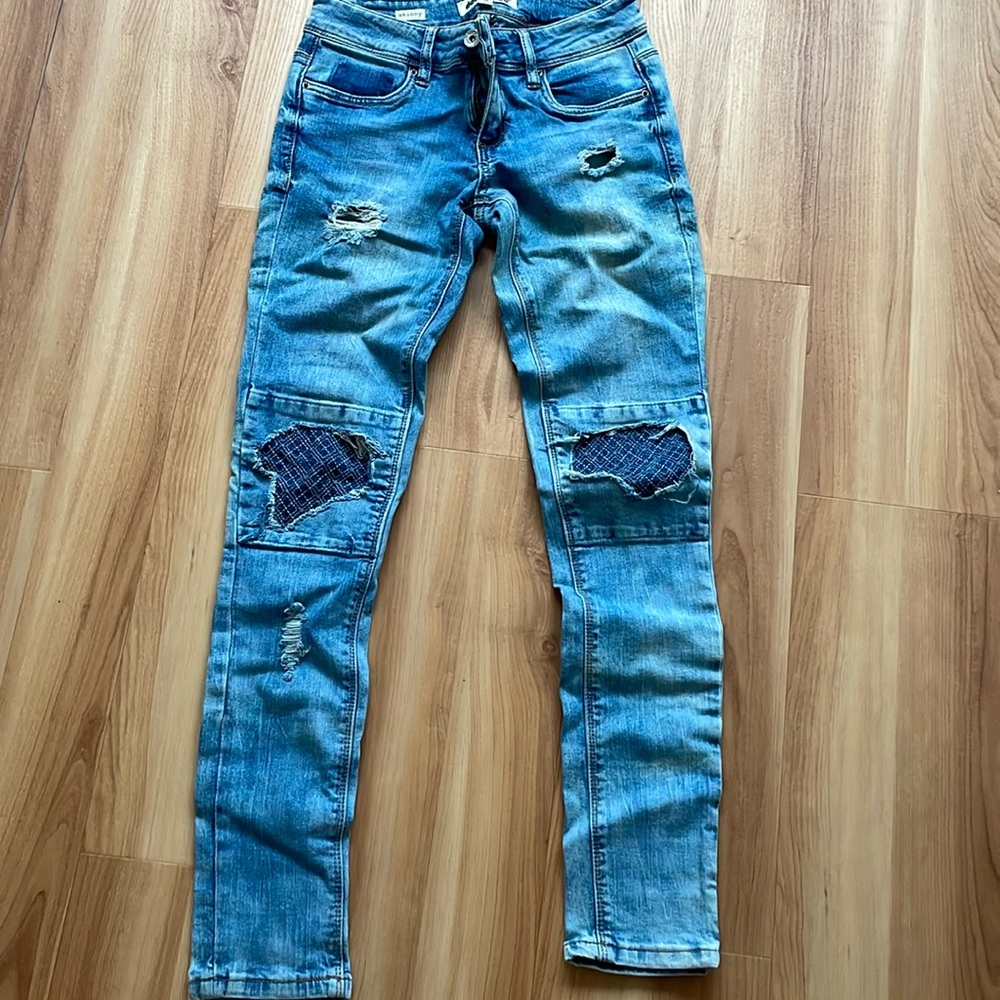 Dollhouse ripped/patches skinny jeans - size 3
